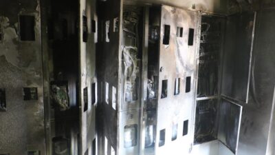 Ankara'nın Sincan ilçesinde bir binanın elektrik panosu patladı. Patlamanın ardından