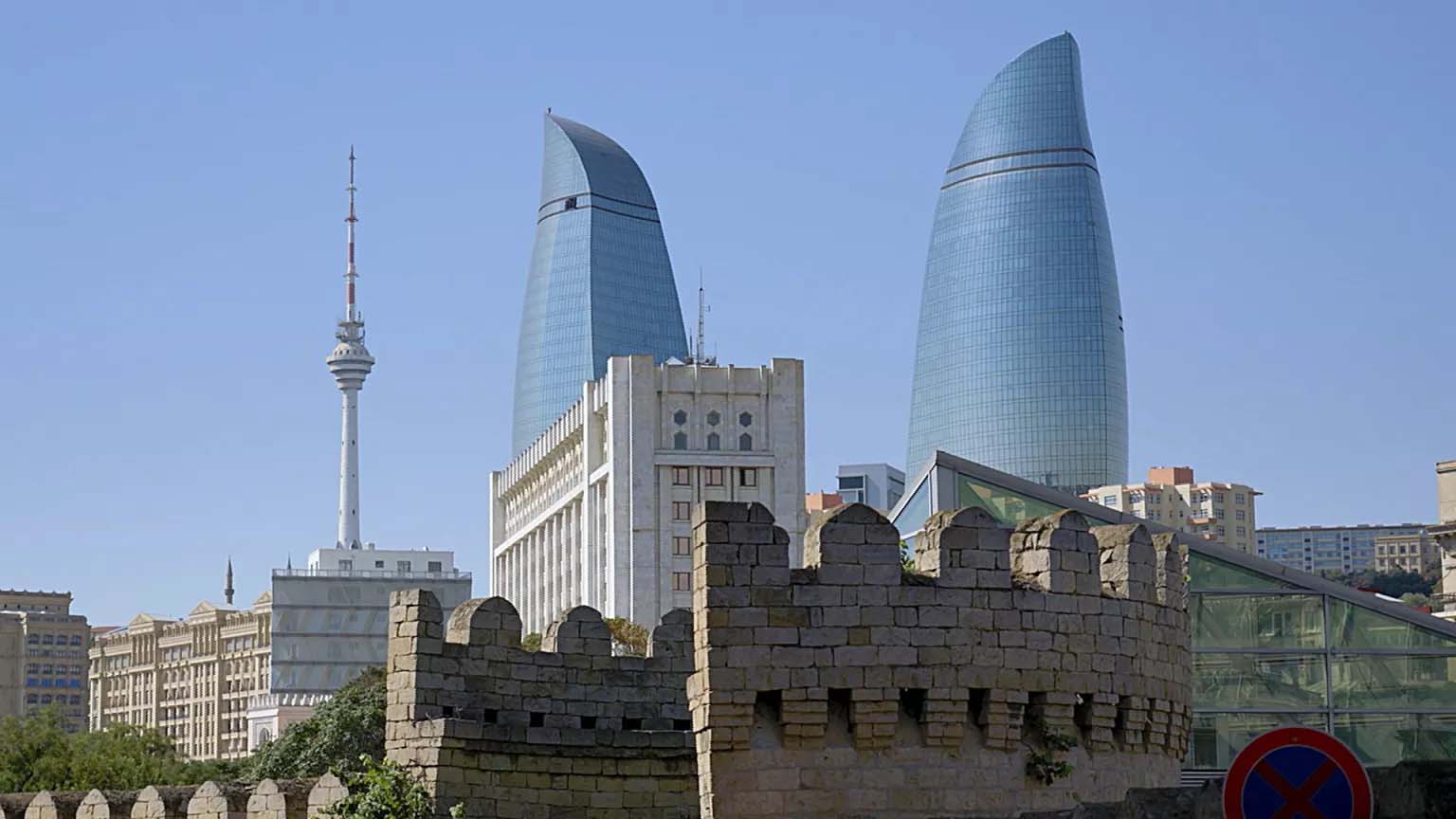 Suriyeli ve İsrailli yetkililer, Azerbaycan’ın başkenti Bakü’de yüz yüze görüşme