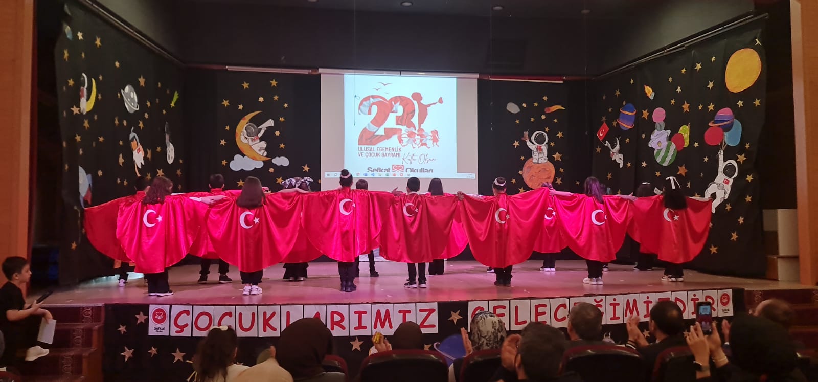 74809D6F E364 485B A3D4 B71A2835D934