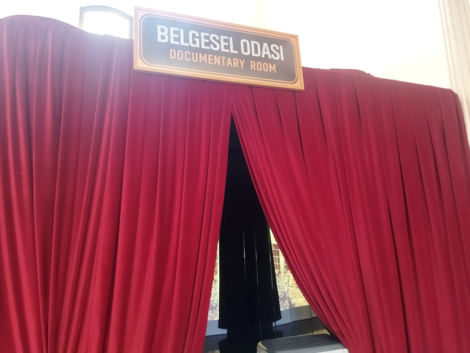 9659F998 F0Cd 4Fa2 8D01 5Dbff57F9Aa4