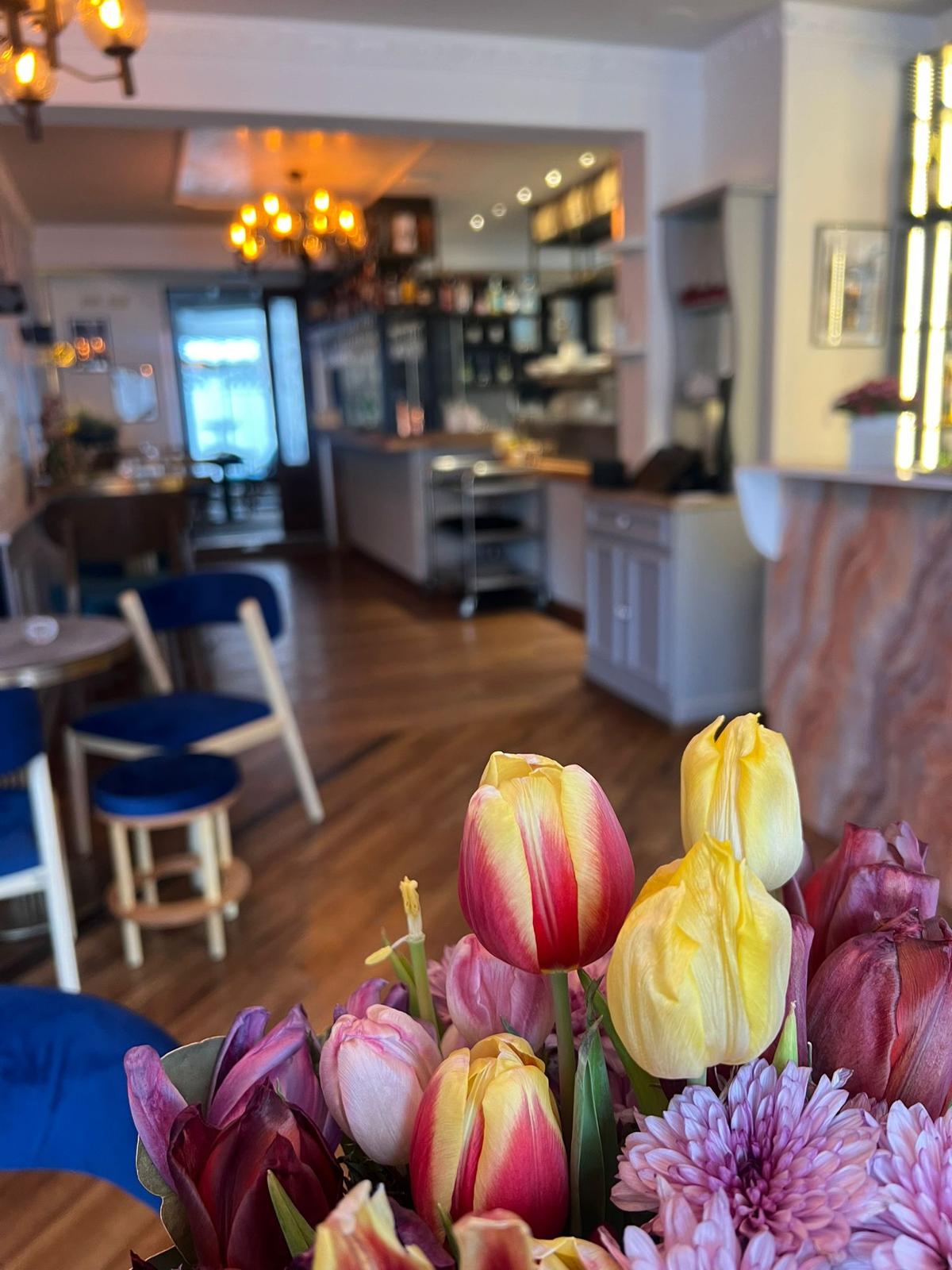 A6F7285D 6848 4400 A1D8 3D3Ef1E87313