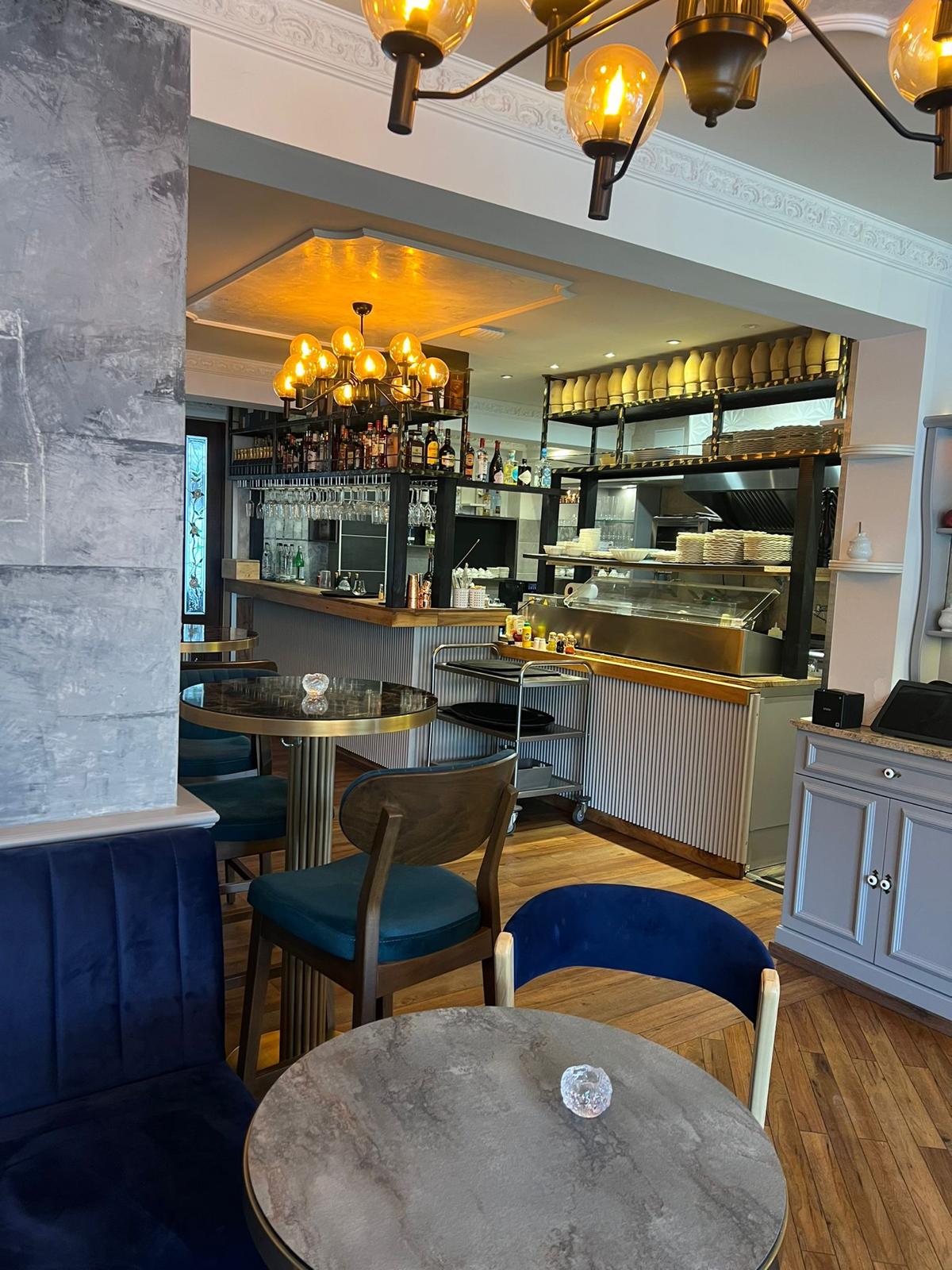 4381D2D8 Ae47 4436 8751 52175565F303