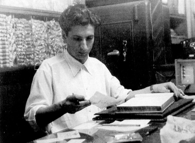 Sabri Ülker Iş Hayatının Ilk Yıllarında