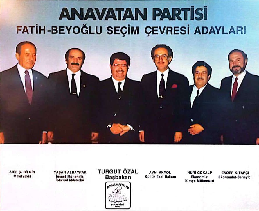 Ender Kitapçı Turgut Özal Ve Anap Mv Adayı Arkadaşlarıyla