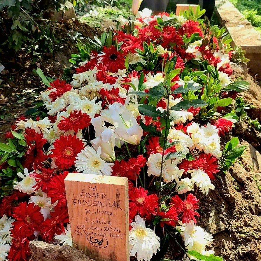 Ömer Erdoğdular Kabri Nakkaştepe Mezarlığı