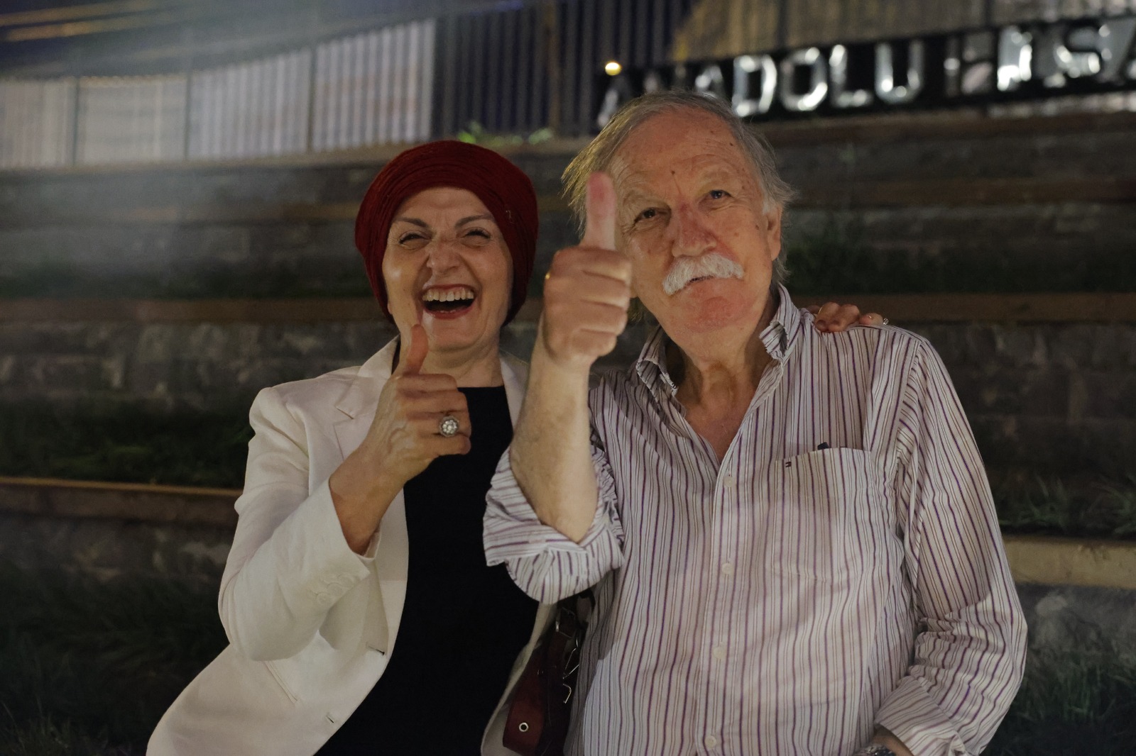 Ömer Erdoğdurlar Ve Eşi Tezhip Sanatkârı Kamile Erdoğdular