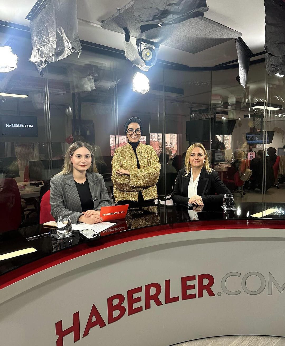 Sümeyra Teymur Haberler.com'un Yayın Masasında