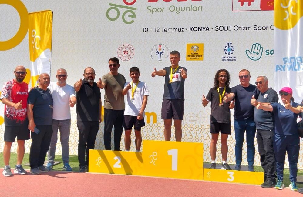 Konya’da düzenlenen Otizm Türkiye Şampiyonası’na katılan Aydınlı özel sporcular performanslarıyla