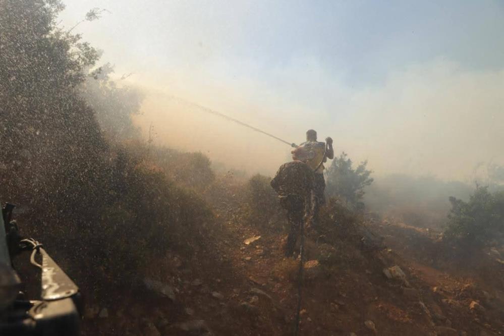 Suriye'nin Lazkiye ilinde 10 gündür devam eden orman yangınlarında 15