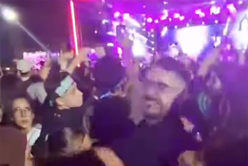 Başkent Ankara’nın Etimesgut ilçesinde düzenlenen Manifest konserinde kavga çıktı. Bir