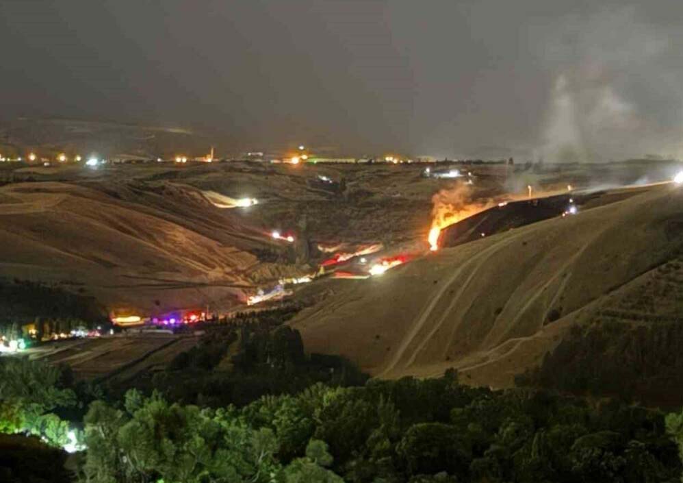 Ankara’nın Gölbaşı ilçesinde, Eymir Gölü çevresindeki otluk alanda başlayan yangın,