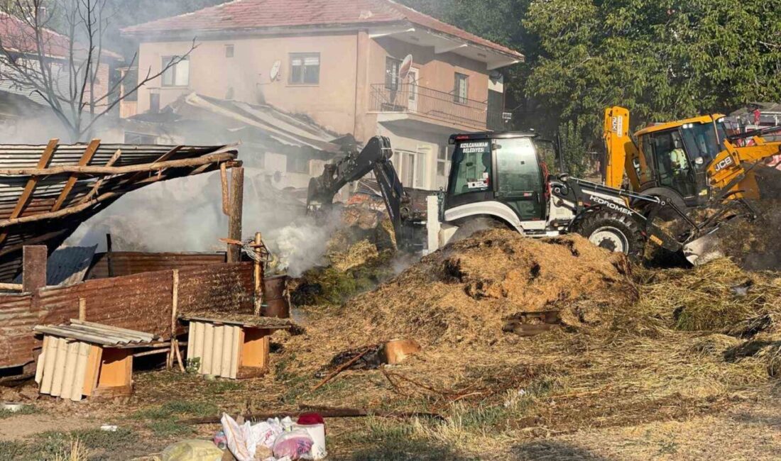 Ankara’nın Kızılcahamam ilçesinde bir besi çiftliğinde yangın çıktı.