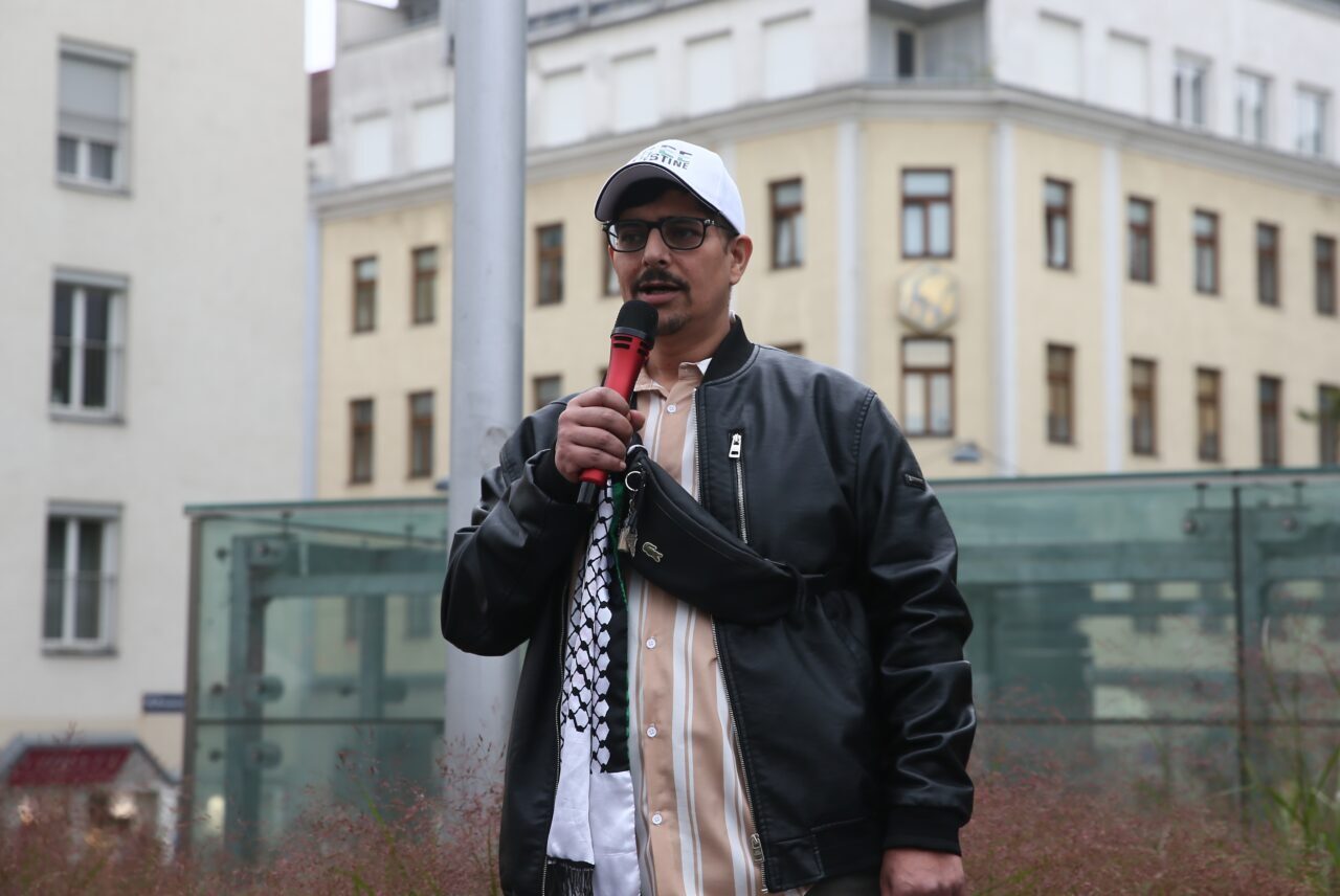 Avusturya'nın başkenti Viyana'da yüzlerce Filistin destekçisi, İsrail'e yaptırım uygulanması çağrısıyla