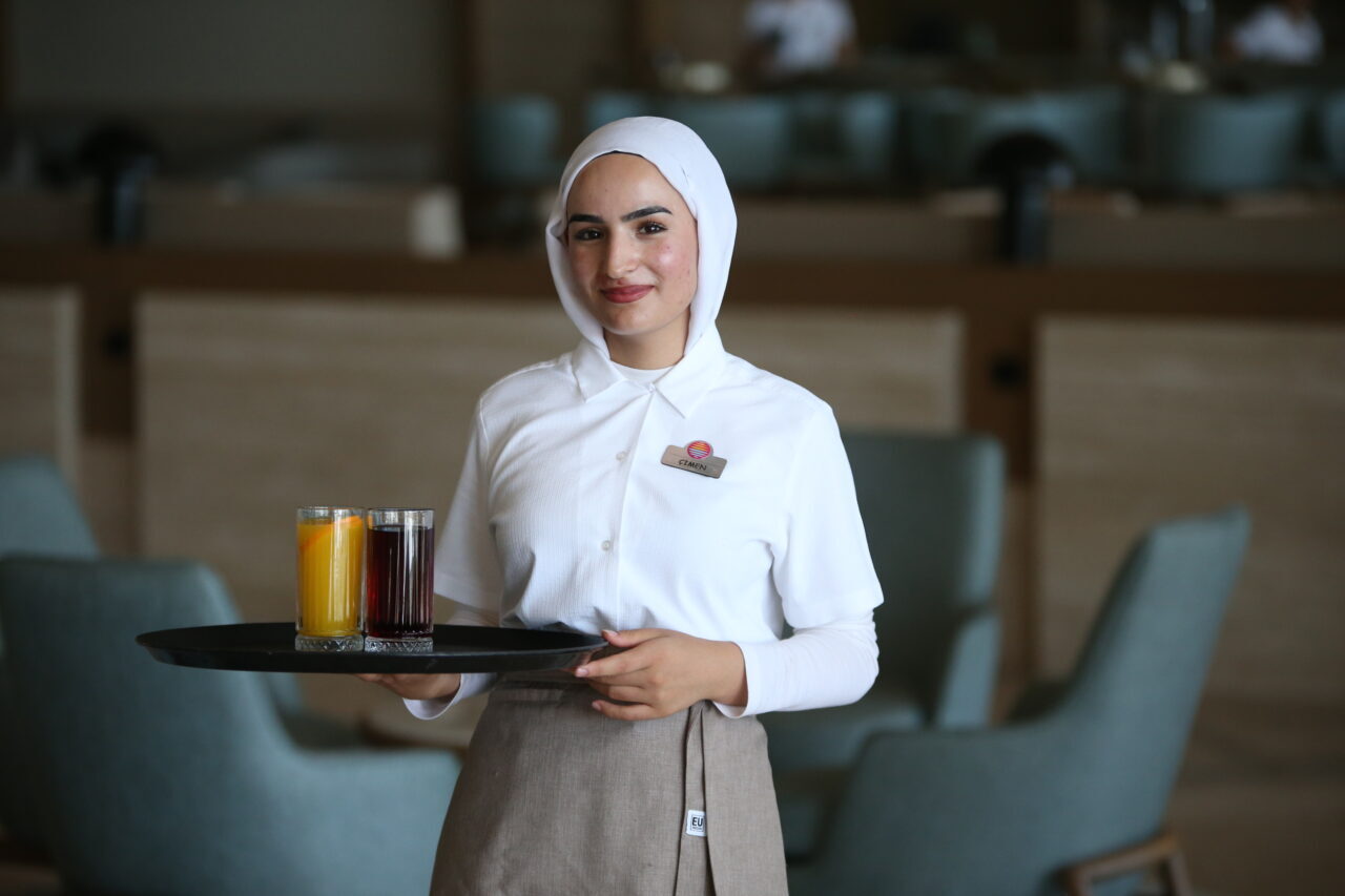 Muş'ta, 60 yaşındaki Mehmet Emin Gülen'in Yükseköğretim Kurumları Sınavı (YKS)