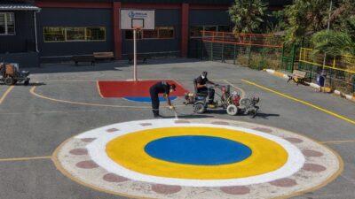 İstanbul'un Bağcılar Belediyesi, yeni eğitim öğretim yılına hazırlık kapsamında okul