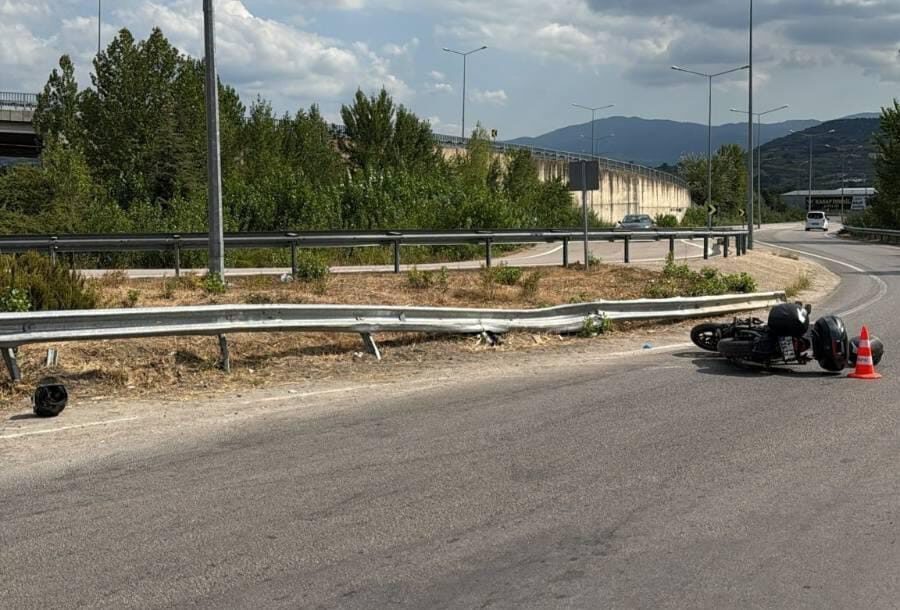 Bursa'nın İnegöl ilçesinde motosikletin bariyere çarpması sonucu 1 kişi yaşamını