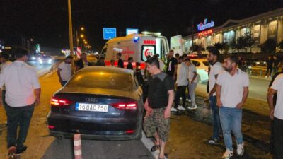 Bursa'nın İnegöl ilçesinde bariyere çarpan otomobilin sürücüsü ağır yaralandı.