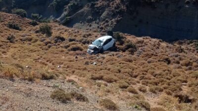 Çanakkale'nin Gökçeada ilçesinde, otomobilin devrilmesi sonucu 1 kişi hayatını kaybetti.