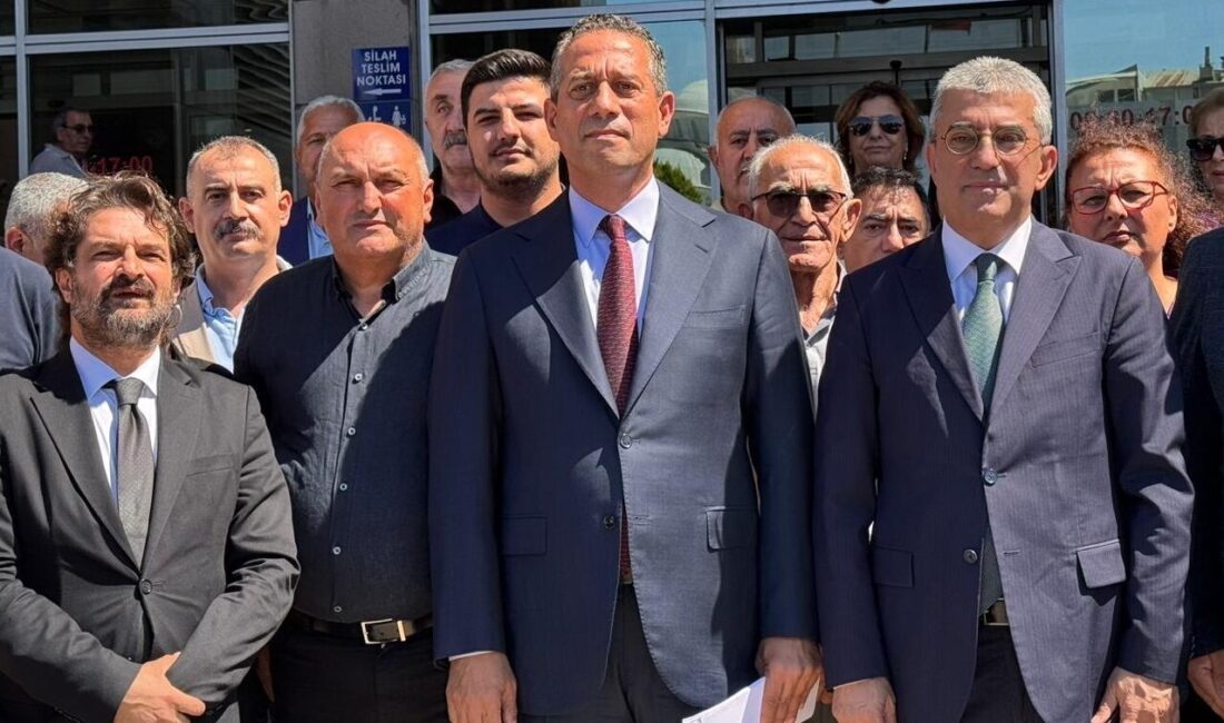 CHP Grup Başkanvekilleri Gökhan Günaydın ve Ali Mahir Başarır, İstanbul
