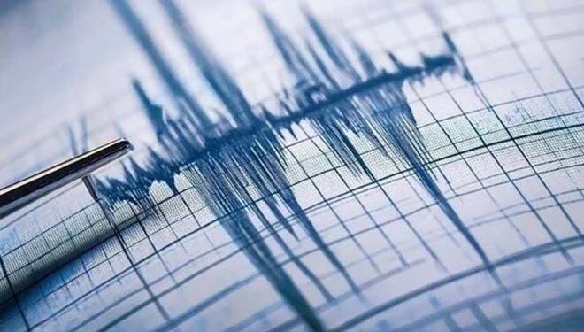 Balıkesir'in Sındırgı ilçesinde saat 06.08'de 4 büyüklüğünde deprem meydana geldi.