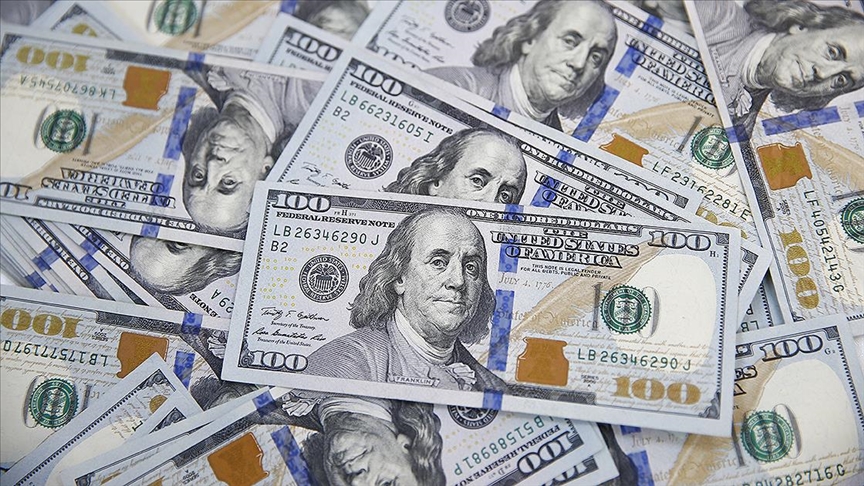 Dolar/TL, güne yatay başlamasının ardından 40,9310 seviyesinden işlem görüyor.