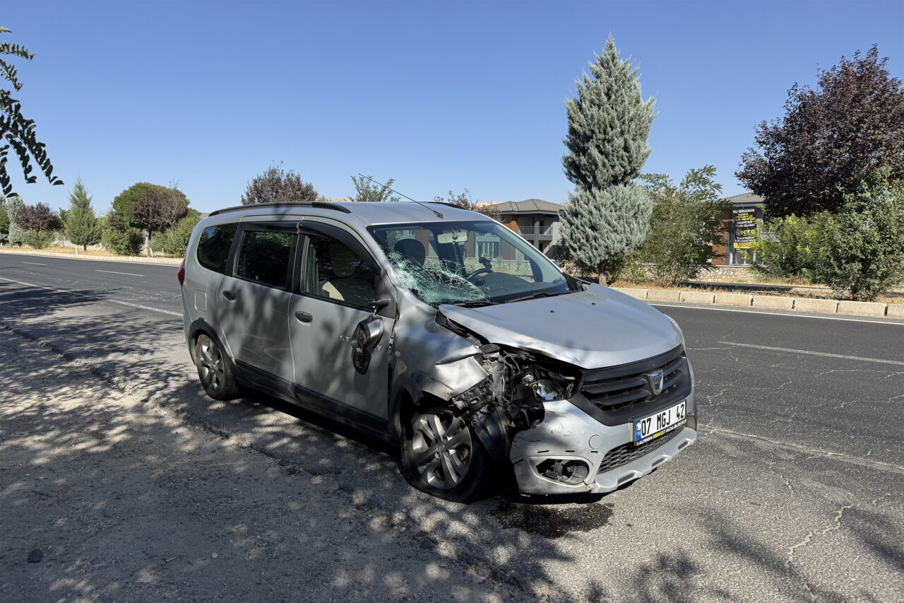 Elazığ'da hafif ticari araç ile motosikletin çarpışması sonucu 1 kişi
