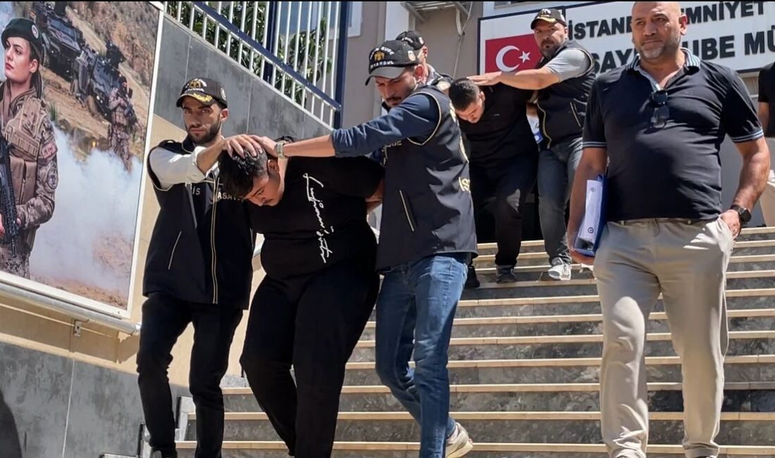 İstanbul Eyüpsultan'da bir kişinin evinin önünde uğradığı silahlı saldırıda hayatını