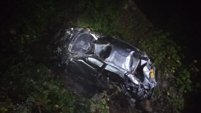 Giresun'un Yağlıdere ilçesinde otomobilin uçuruma yuvarlandığı kazada aynı aileden 3