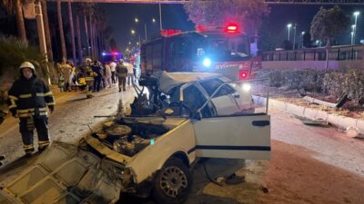 Hatay'ın İskenderun ilçesinde kamyonla çarpışan otomobildeki 1 kişi hayatını kaybetti,