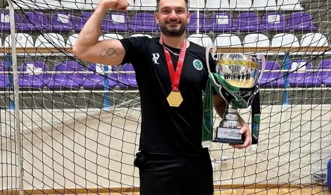 İşitme Engelliler Milli Hentbol Takımı oyuncularından Cem Denli, 2 Ağustos'ta