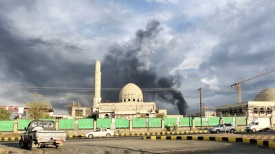  İsrail ordusunun, Yemen'in başkenti Sana'ya düzenlediği hava saldırılarında 2 kişi