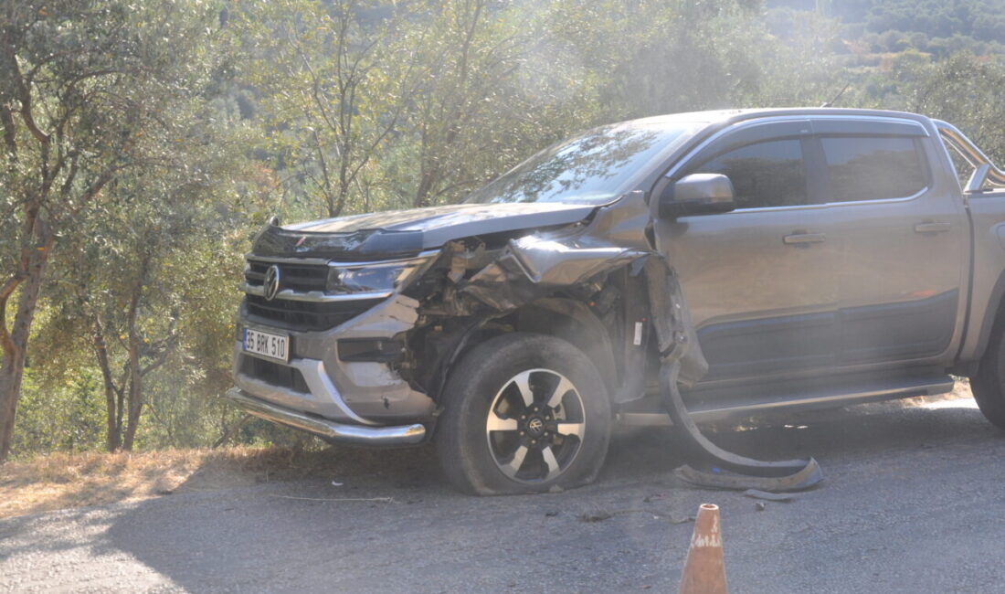 İzmir'in Ödemiş ilçesinde pikapla motosikletin çarpıştığı kazada 1 kişi öldü,