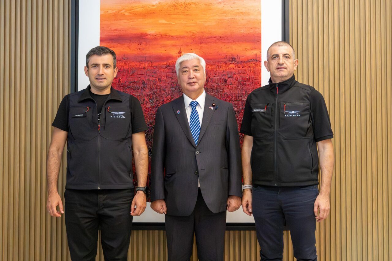 Japonya Savunma Bakanı Nakatani Gen ve beraberindeki heyet, Baykar'ı ziyaret