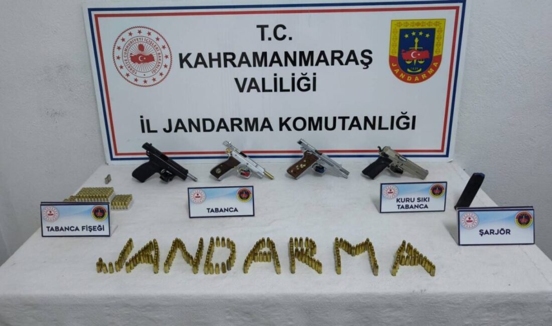  Kahramanmaraş'ın Afşin ilçesinde, düğünde silahla havaya ateş açan 3 şüpheli