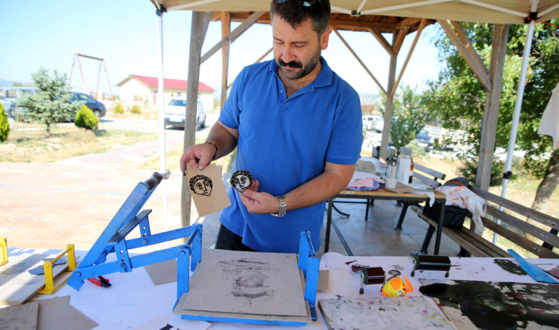 Karabük'ün Eskipazar ilçesinde düzenlenen Uluslararası Sanat Terapisi Çalıştayı sona erdi.