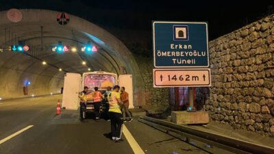 Kuzey Marmara Otoyolu'nun Kocaeli'nin İzmit ilçesi kesiminde, otomobilin çarptığı yaya
