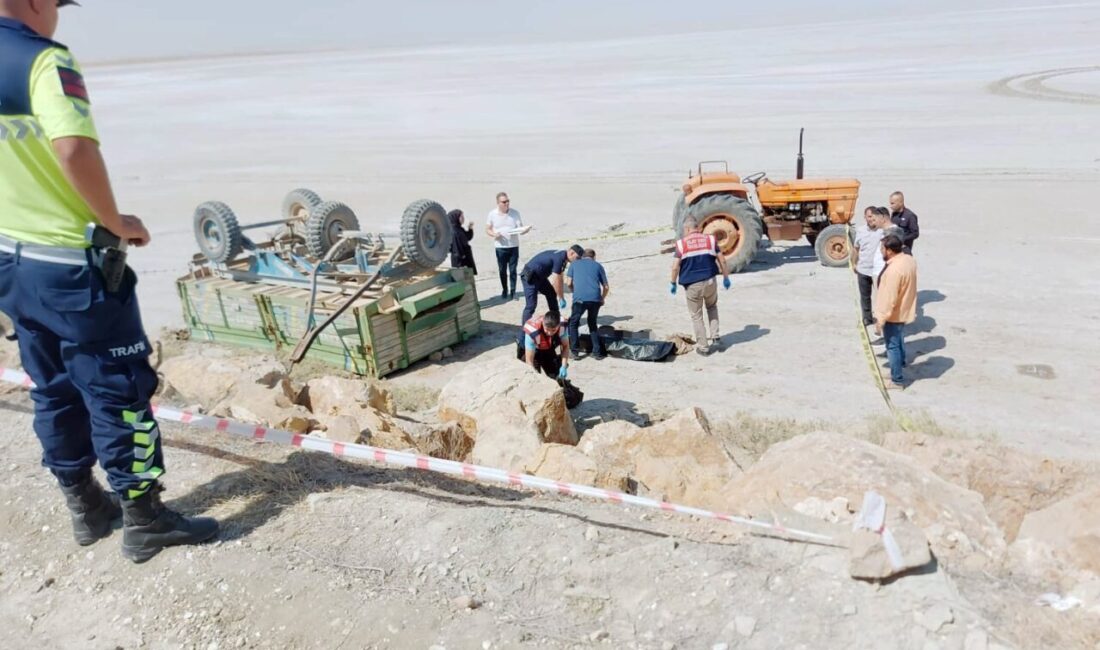 Konya'nın Kulu ilçesinde seyir halindeki traktörden ayrılan römorkun devrilmesi sonucu