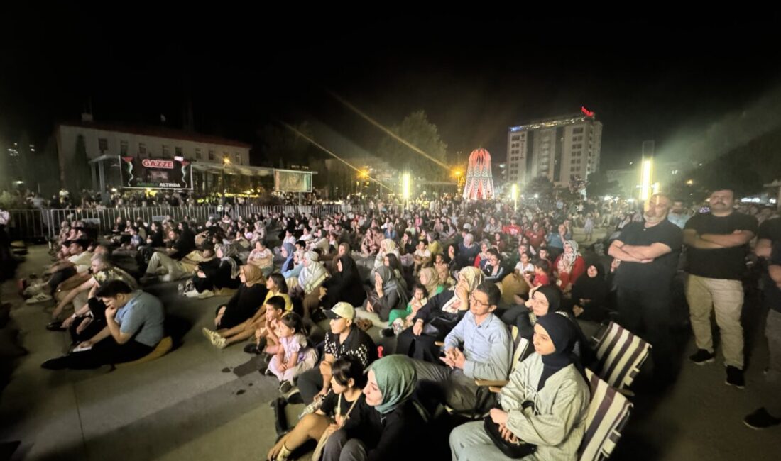 Niğde Belediyesi tarafından düzenlenen "Minderli Sinema Günleri" etkinliğinde "Sessiz Çığlık"