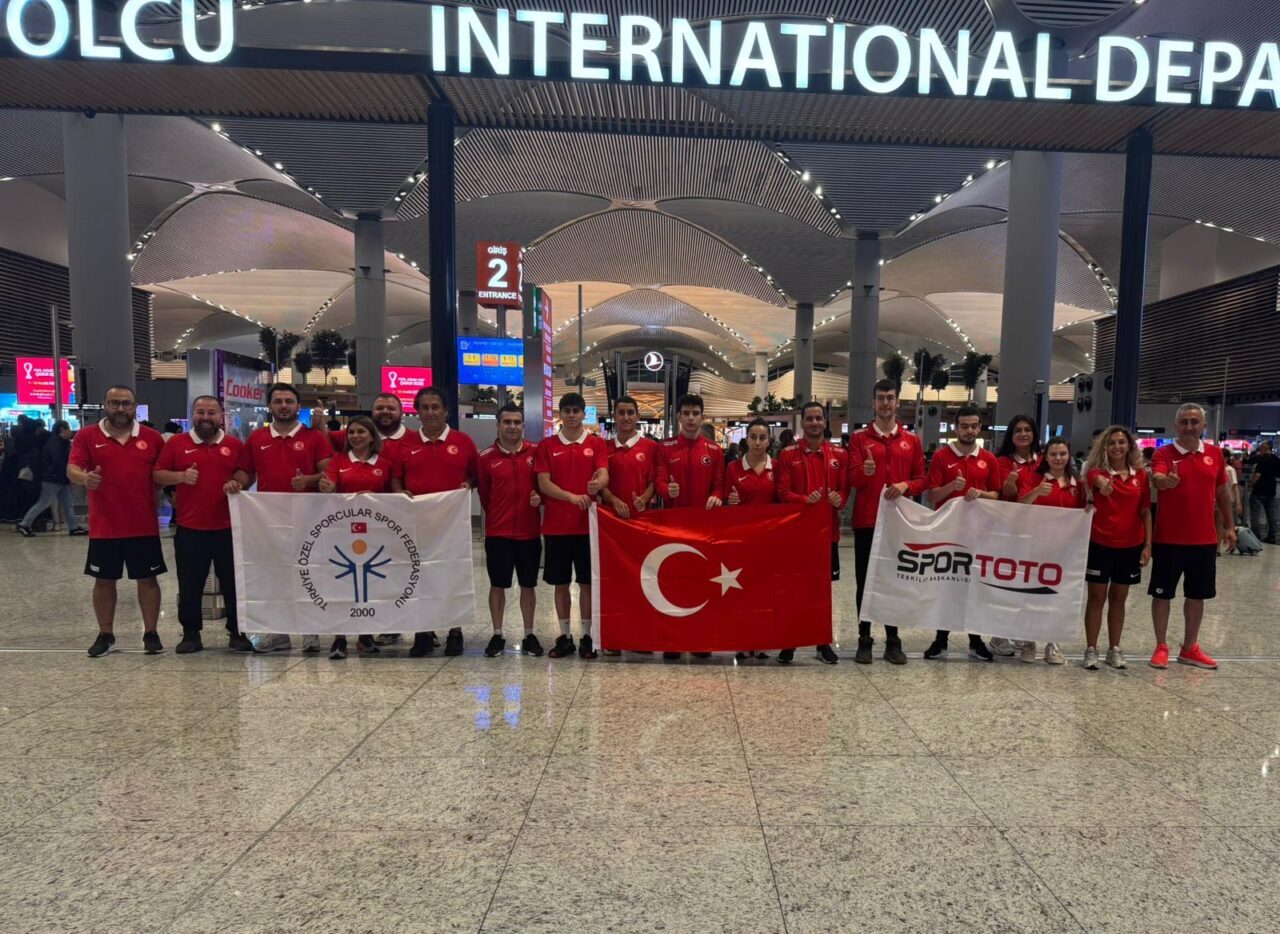 Özel Sporcular Otizm ve Mental Yüzme Takımı, Tayland'da düzenlenecek Dünya