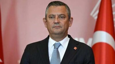 CHP Genel Başkanı Özgür Özel, "Cumhuriyetimizin kurucusu, bağımsızlığımızın mimarı, ebedi