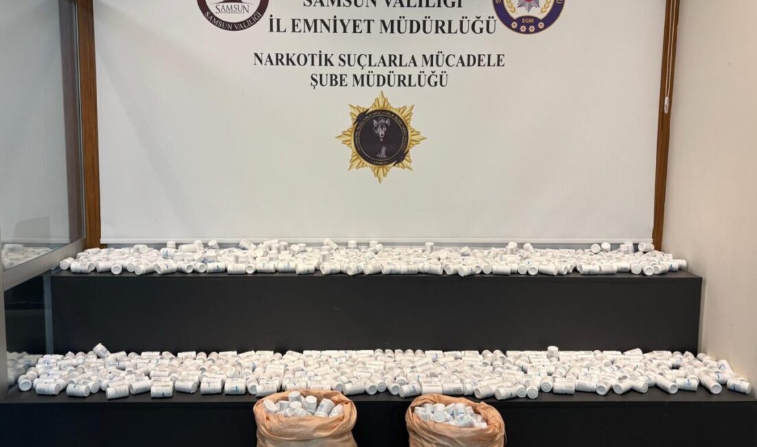  Samsun'un 19 Mayıs ilçesinde ahıra gizlenen 53 bin 872 sentetik