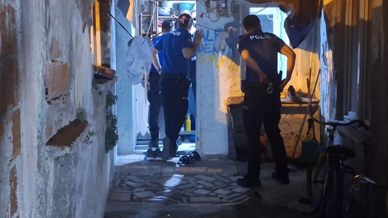 Samsun'un Bafra ilçesinde bir kişi, babası tarafından bıçakla yaralandı.