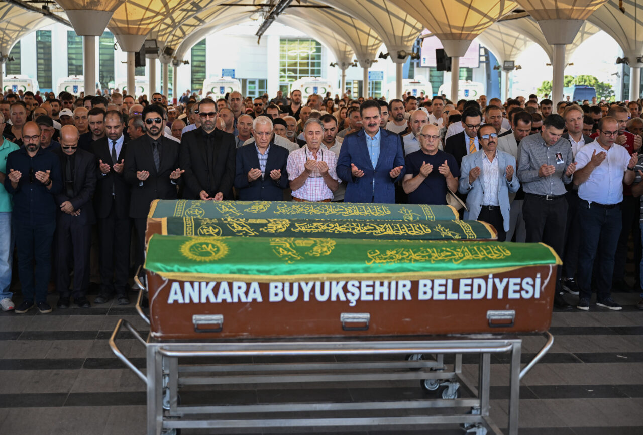  İranlı ressam ve minyatür sanatçısı Yakup Cem, başkent Ankara'da son