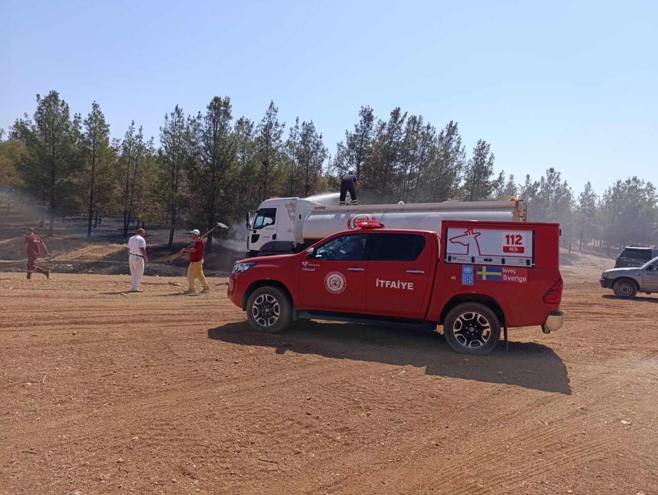  Şanlıurfa'nın merkez Haliliye ilçesinde çıkan orman yangını söndürüldü.