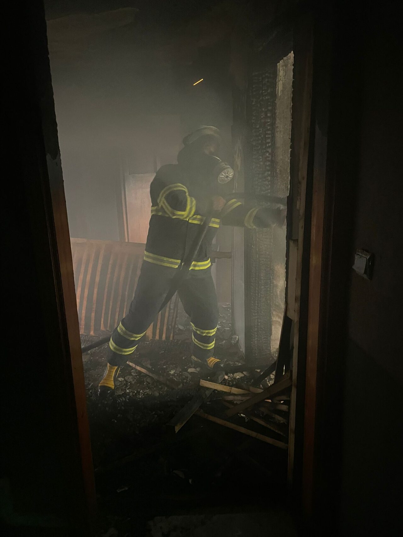 Sinop'un Türkeli ilçesinde bir dairede çıkan yangın itfaiye ekiplerince söndürüldü.