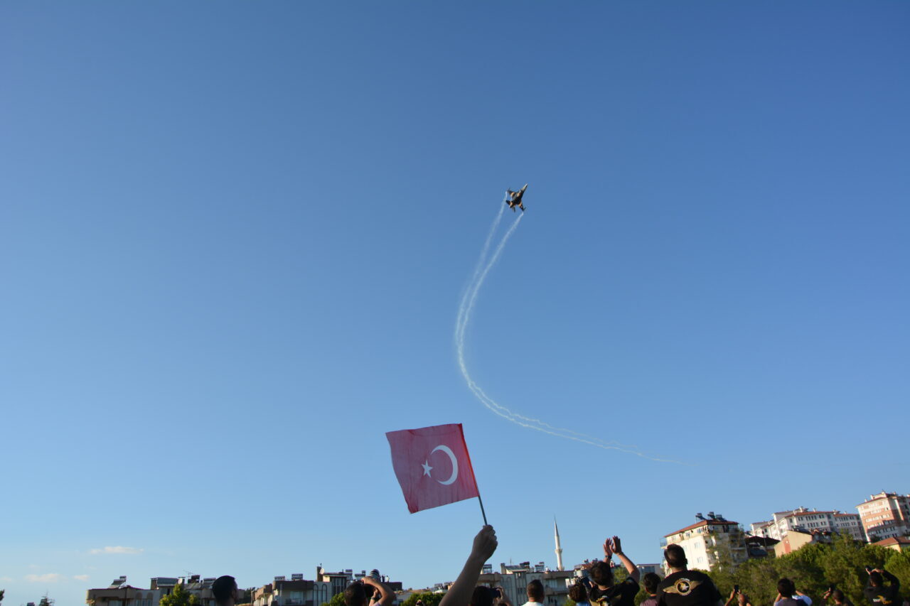 Manisa'nın Demirci ilçesinde SOLOTÜRK tarafından Kurtuluş Festivali öncesinde keşif ve