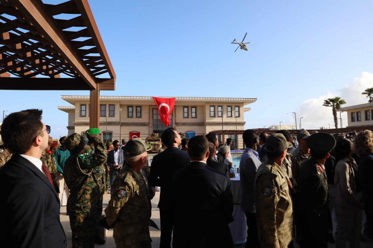 Türkiye'nin Mogadişu Büyükelçiliği, "30 Ağustos Zafer Bayramı" dolayısıyla Somali'de tören