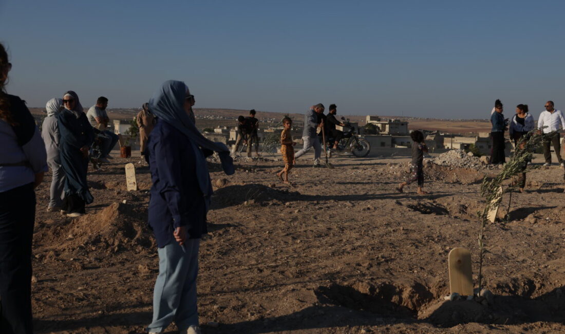  Suriye'nin kuzeybatısındaki İdlib'de, Dünya Zorla Kaybedilenler Günü kapsamında devrik Beşşar