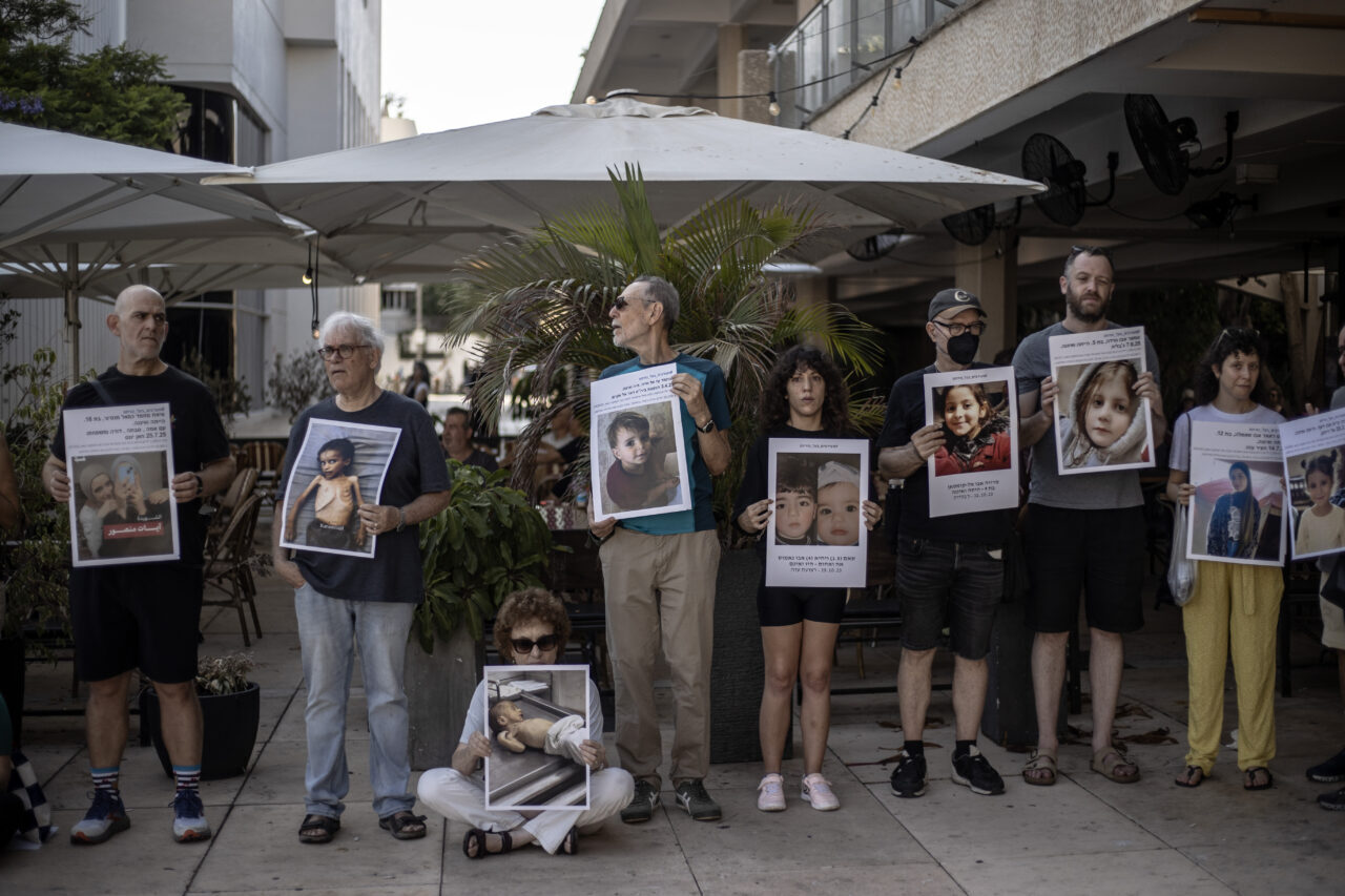 İsrailliler ve İsrail vatandaşı Filistinliler, İsrail'in Gazze'de devam eden soykırımının