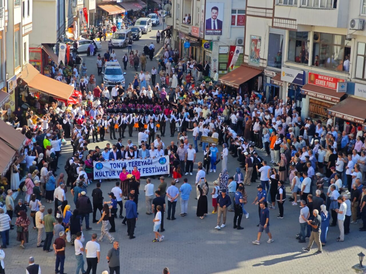 Trabzon'un Tonya ilçesinde bu yıl 22'ncisi düzenlenen "Tonya Tereyağı Kültür